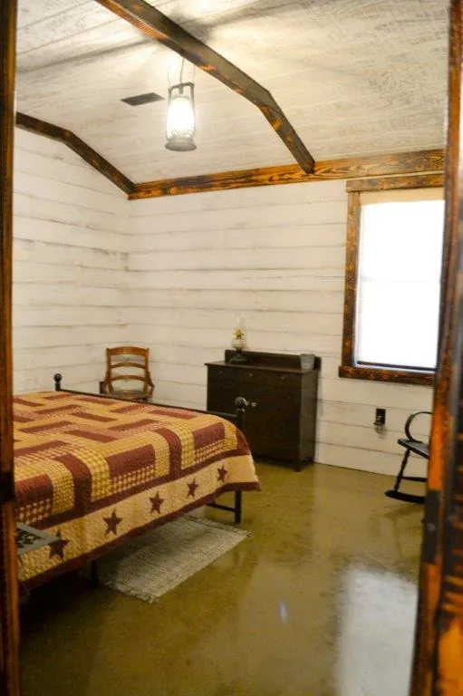 Aunt Molly's quilt and lantern